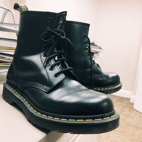 Dr. Martens Shoes - Dr. Martens Women's Boot 1460 W Smooth UK7 US9